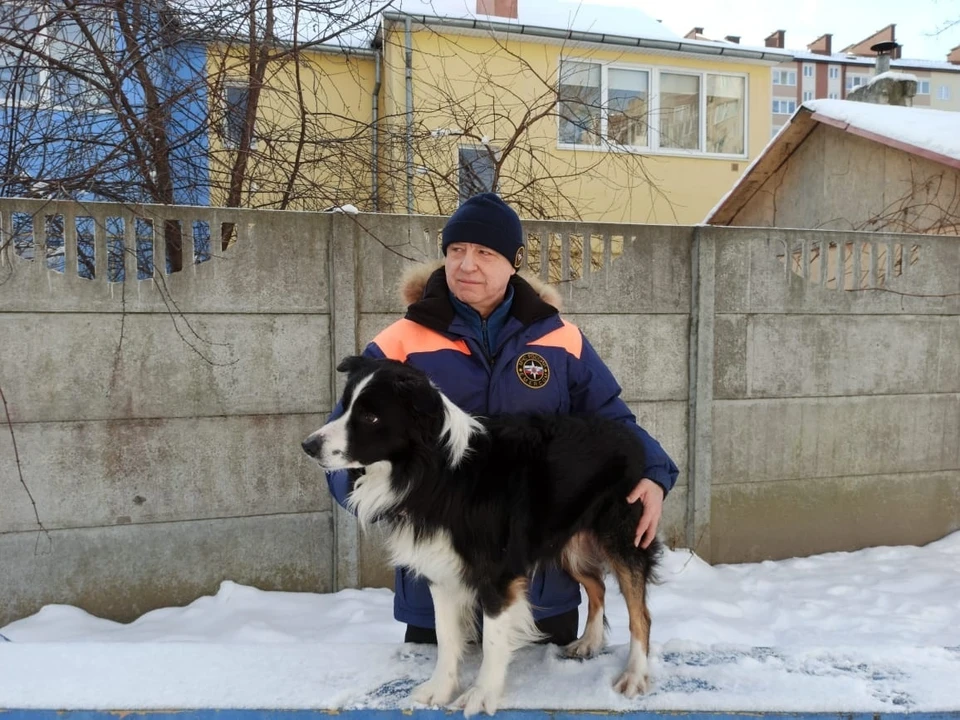 Акай работает в тандеме со спасателем 2 класса Александром Александровым.