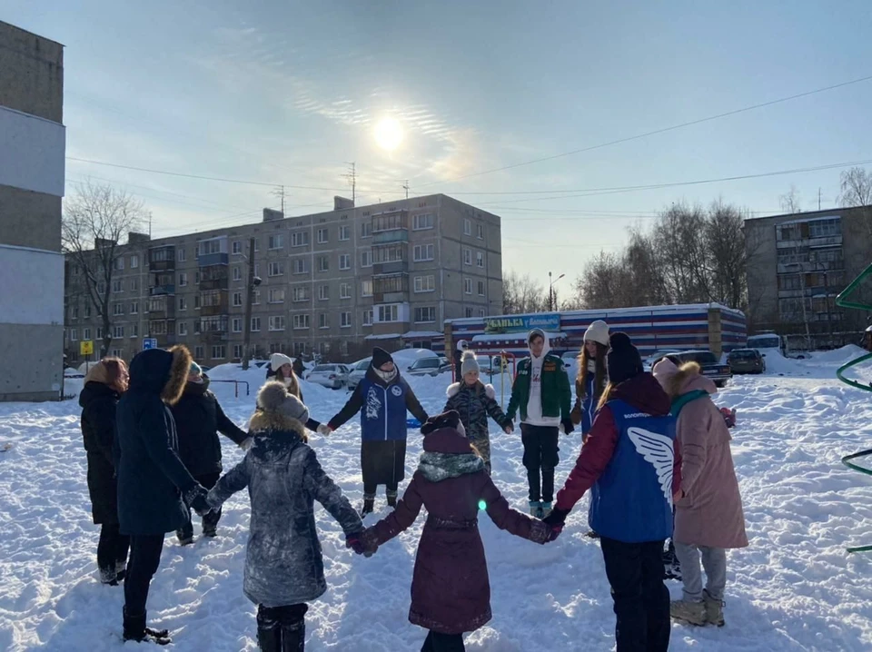 Всего в дворовых праздника приняли участие более 300 жителей.