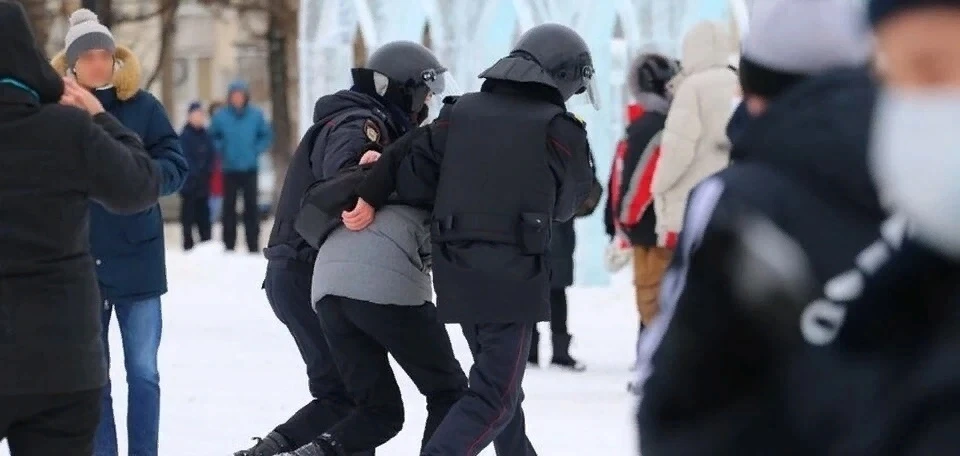 В администрации горда сообщалось, что в протестах участвовало около 250 жителей