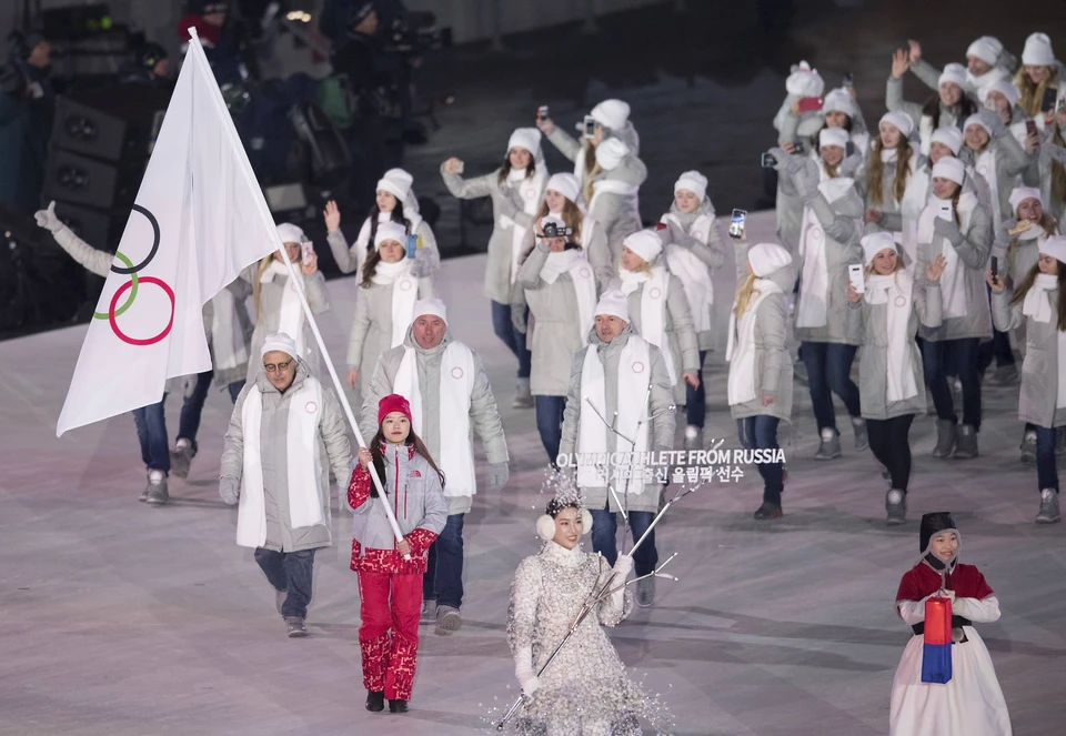 В Токио и Пекин наши спортсмены поедут под флагом Олимпийского комитета России.