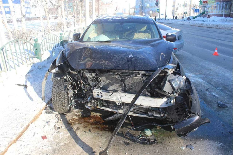 Автоледи в Сургуте выехала на встречку: пострадали три человека Фото: ГИБДД России