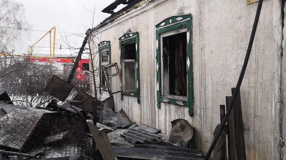 Пожар возник в частном доме, сделанном из шлакоблока. Фото: ГУ МЧС по Челябинской области.
