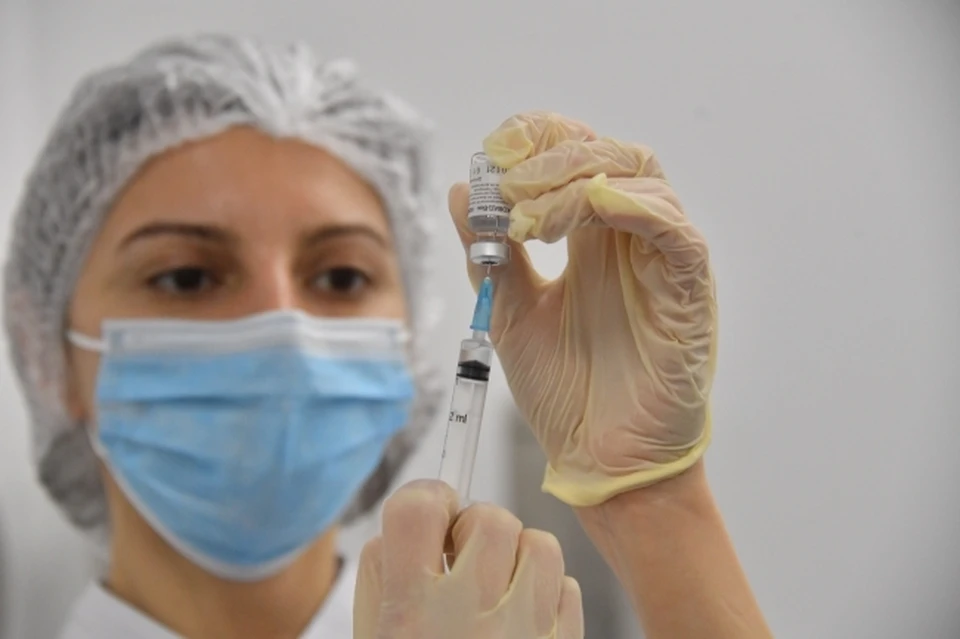 Холдинг Ростеха разрабатывает собственную вакцину от COVID-19
