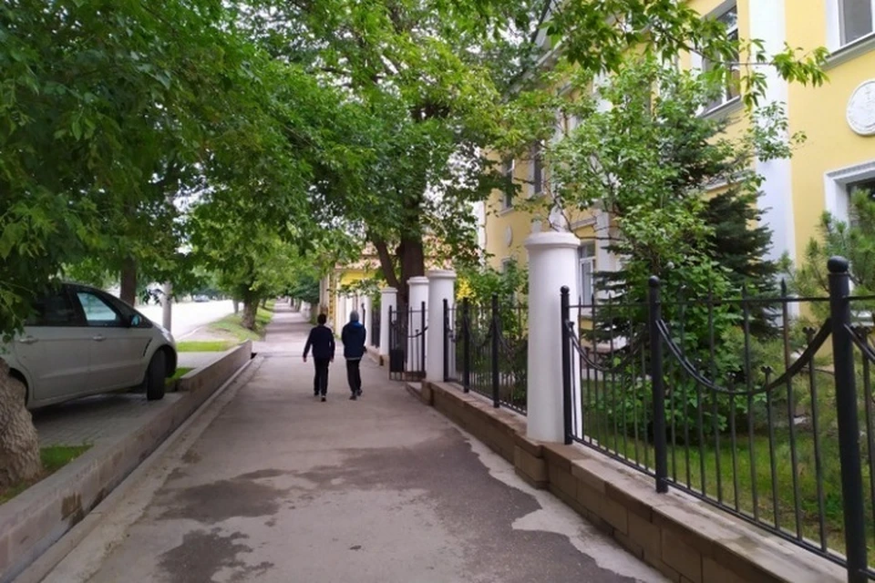 Пока власти сами не определились, какой хотят видеть современную улицу Октябрьской революции