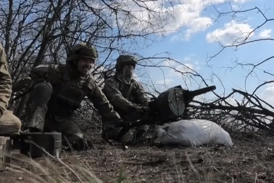 Украинские военные обстреливают территорию ДНР из автоматических гранатометов. Фото: Пресс-центр штаба ООС