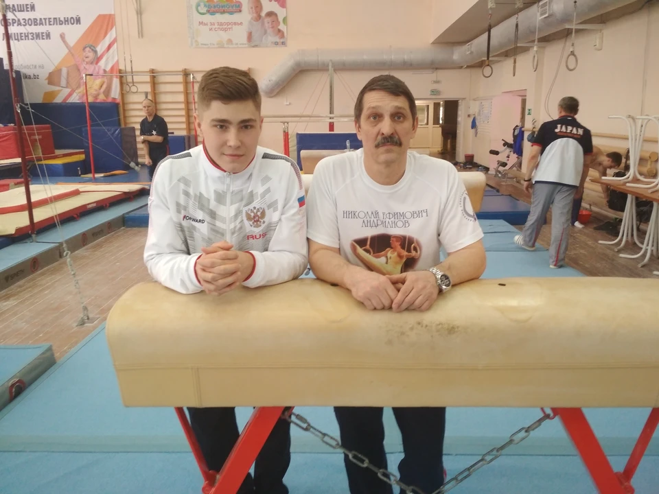 Александр Карцев и его тренер Игорь Калабушкин.