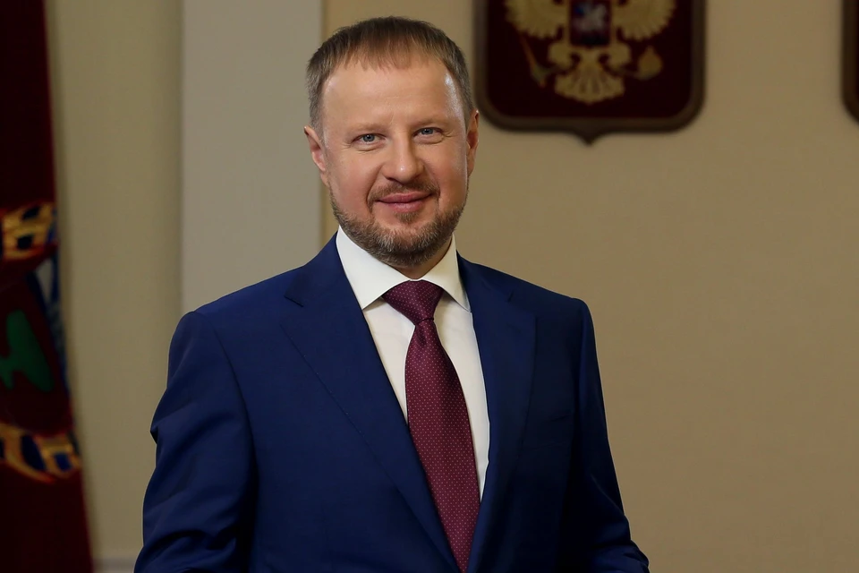 Губернатор написал пост о посещении премьеры спектакля «Жар и холод, или Идея господина Дома»