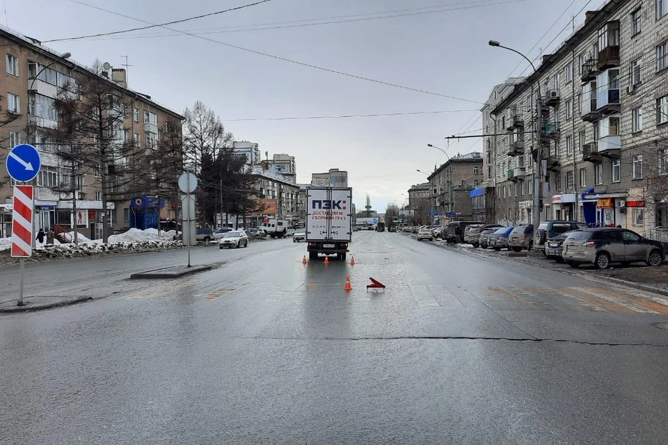 В Новосибирске грузовик сбил 13-летнюю девочку. Фото: Госавтоинспекции по Новосибирску
