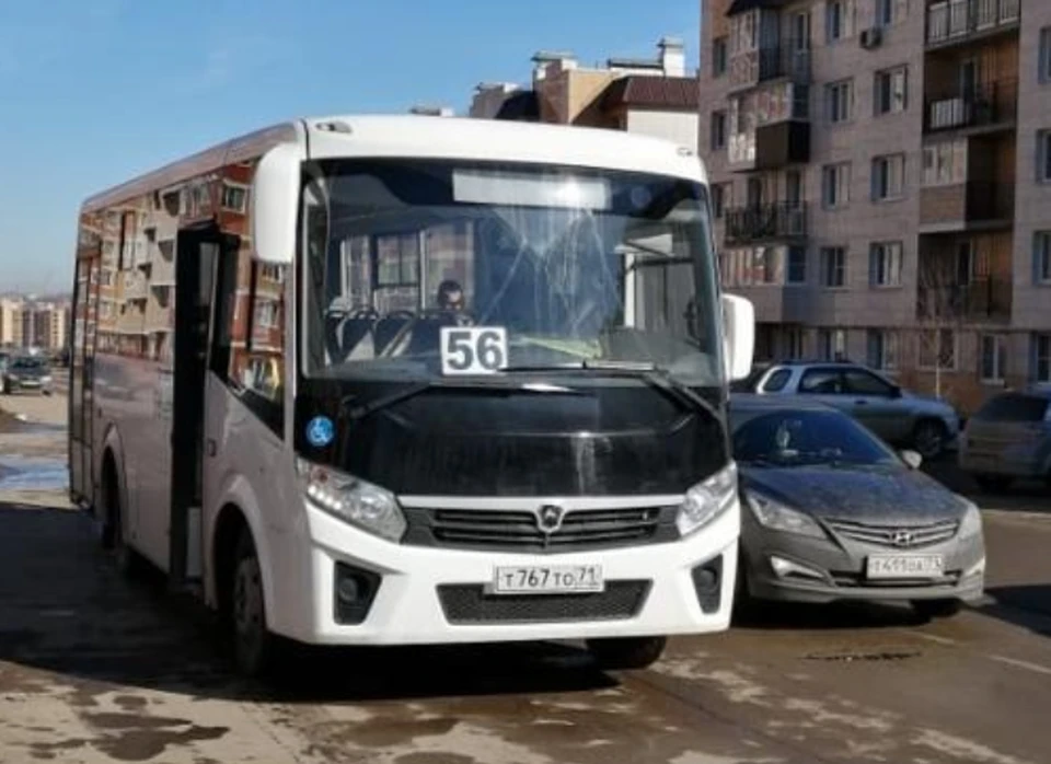 В Туле пассажирский автобус № 56 столкнулся с легковушкой
