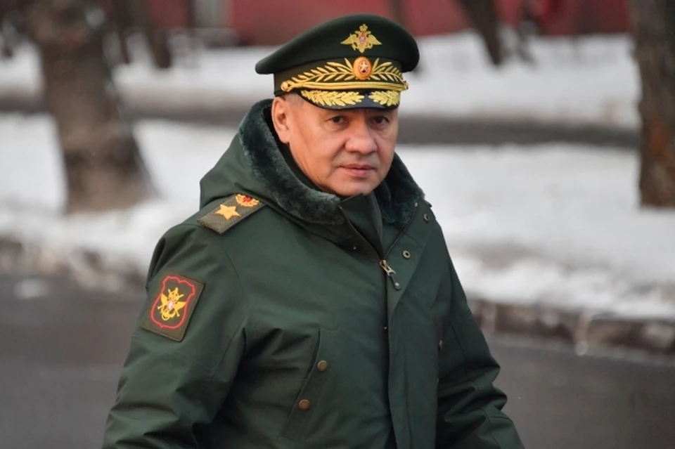 Сергей Шойгу потребовал не допустить распространение COVID-19 в армии во время парада Победы