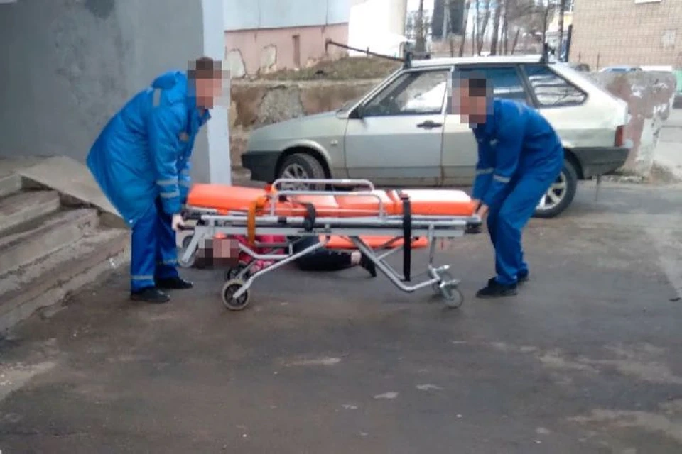 Девушка выжила, упав с 7 этажа. ФОТО: группа "Жесть Ярославль" ВКонтакте