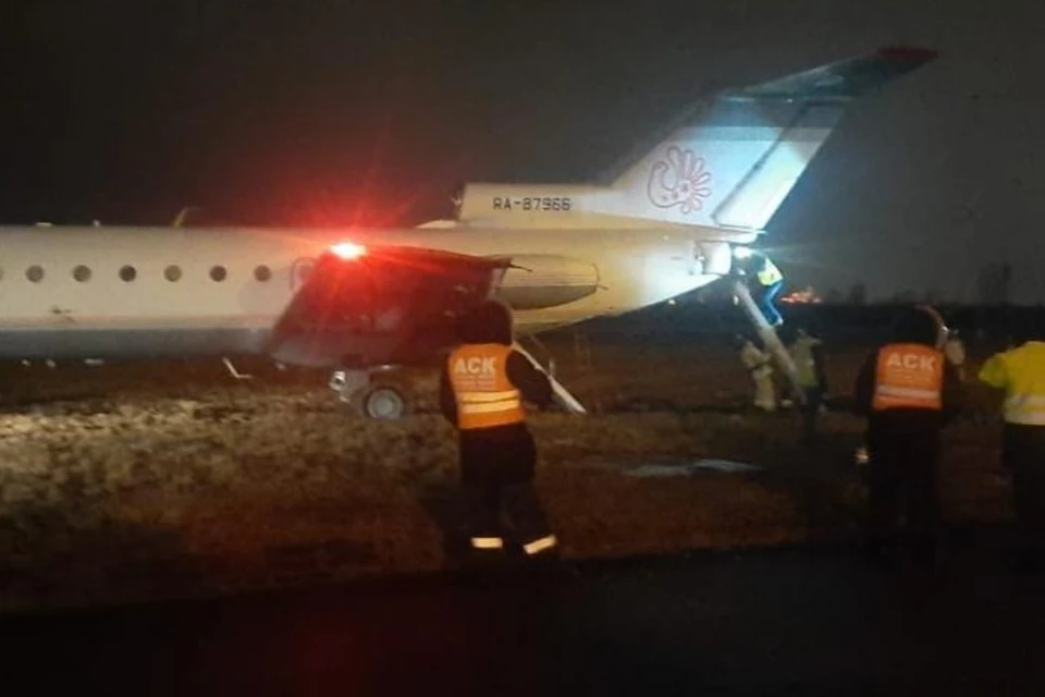 В Пулково самолет выкатился за пределы взлетно-посадочной полосы. Фото: СЗТП