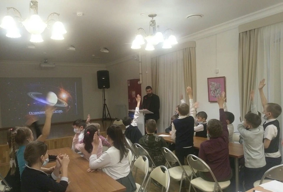 Ялуторовские дети помогли инопланетянам, потерпевшим крушение космического корабля