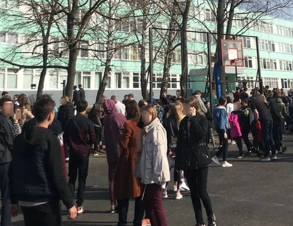 Утром 14 апреля снова стали поступать сообщения о минировании