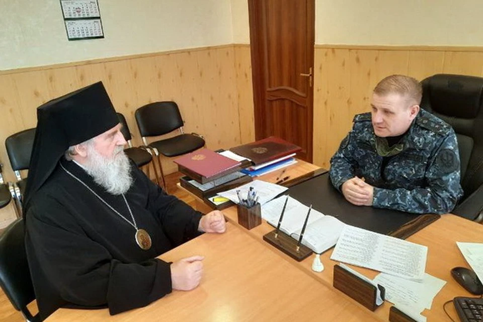 В Смоленске Епископ Вяземский и Гагаринский посетил СИЗО-2. Фото: пресс-служба УФСИН России по Смоленской обалсти.