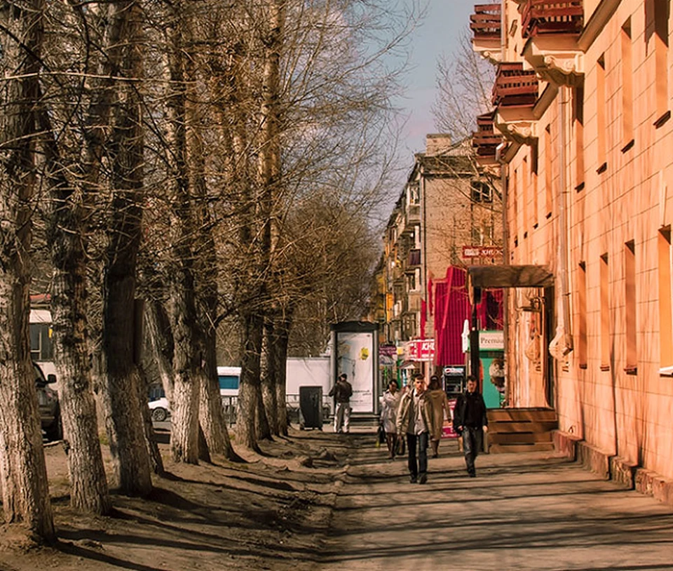 Сейчас за окном 0 градусов, солнечно. Довольно прохладно. Сегодня в течение дня осадков не ожидается, потеплеет до +4. Завтра ожидается примерно такая же погода. Хороших всем выходных!