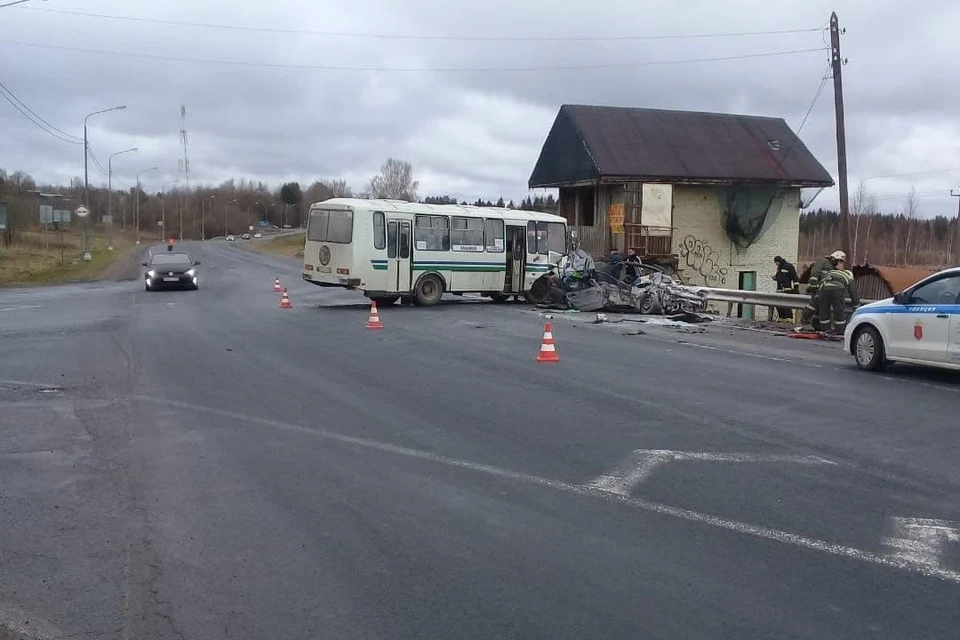 Четыре человека погибли в ДТП в Ленобалсти. Фото: УПРДОР "Северо-Запад".