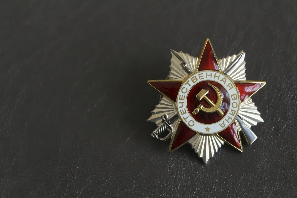 Телеканалы, соцсети и экраны города будут транслировать народный парад 9 мая