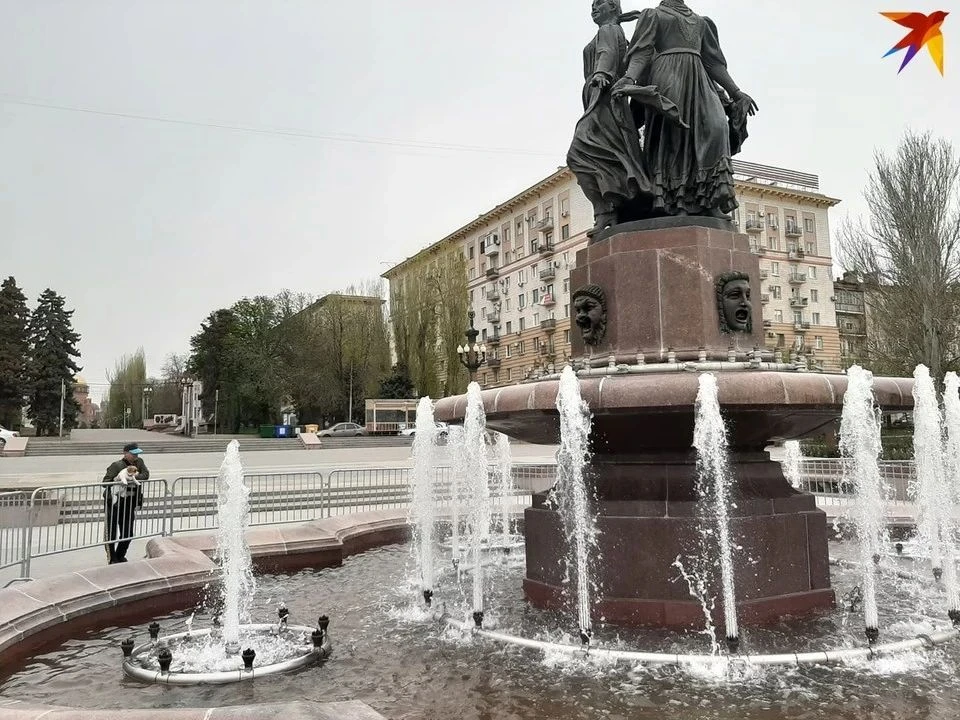 Фонтан "Искусство" на Набережной уже готовят к запуску.