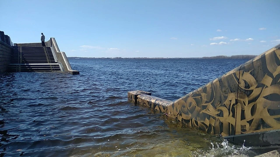 Местные жители переживают за состояние краски