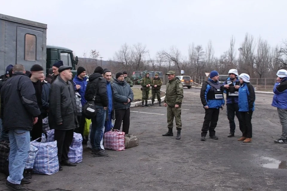 Новости украины сегодня последний обмен пленными. Обмен пленными Харьков. Обмен пленными на сегодня Запорожская область Мелитополь. Обмен пленным 01.03.22 суммы. Белгородский госпиталь обмен пленными.