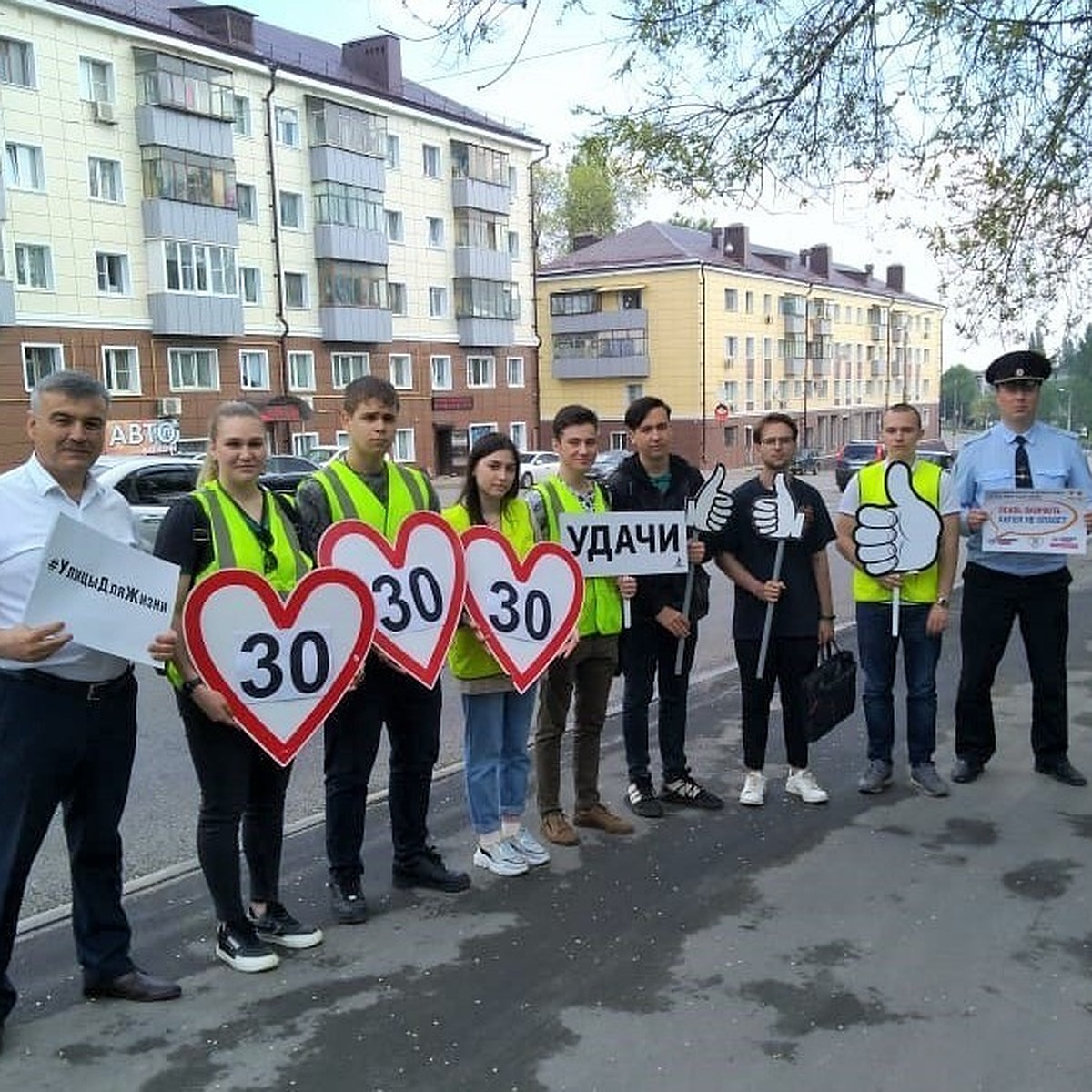 Лайки и сердечки от ГИБДД получили законопослушные водители в Липецке -  KP.RU