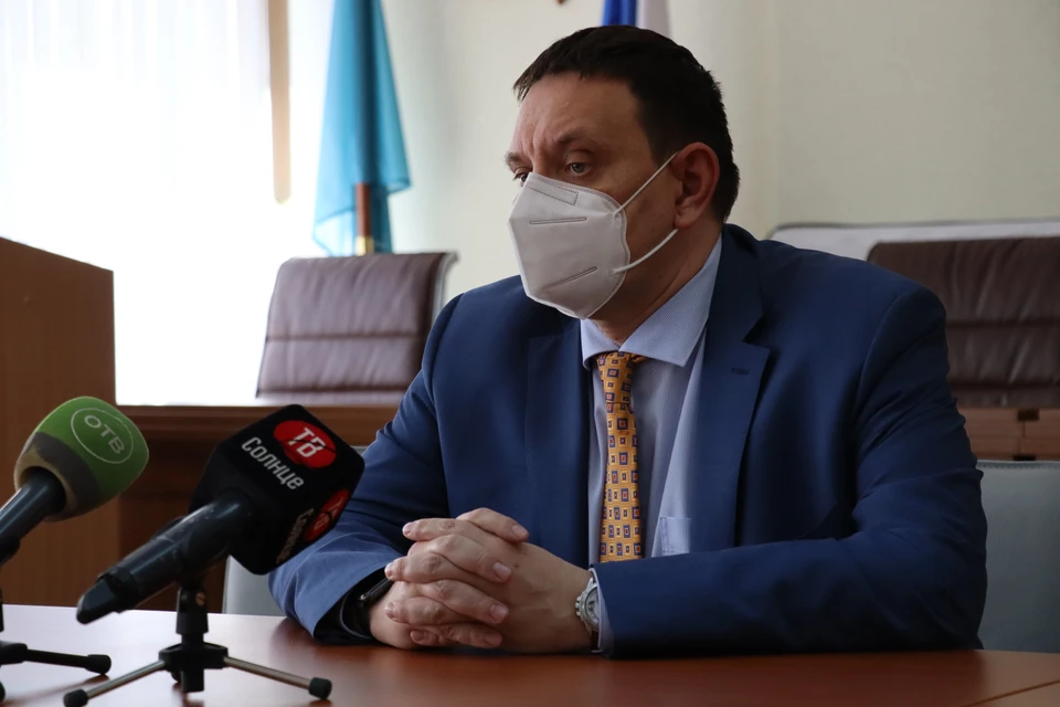 Министр здравоохранения региона Владимир Кузнецов на брифинге 21 мая