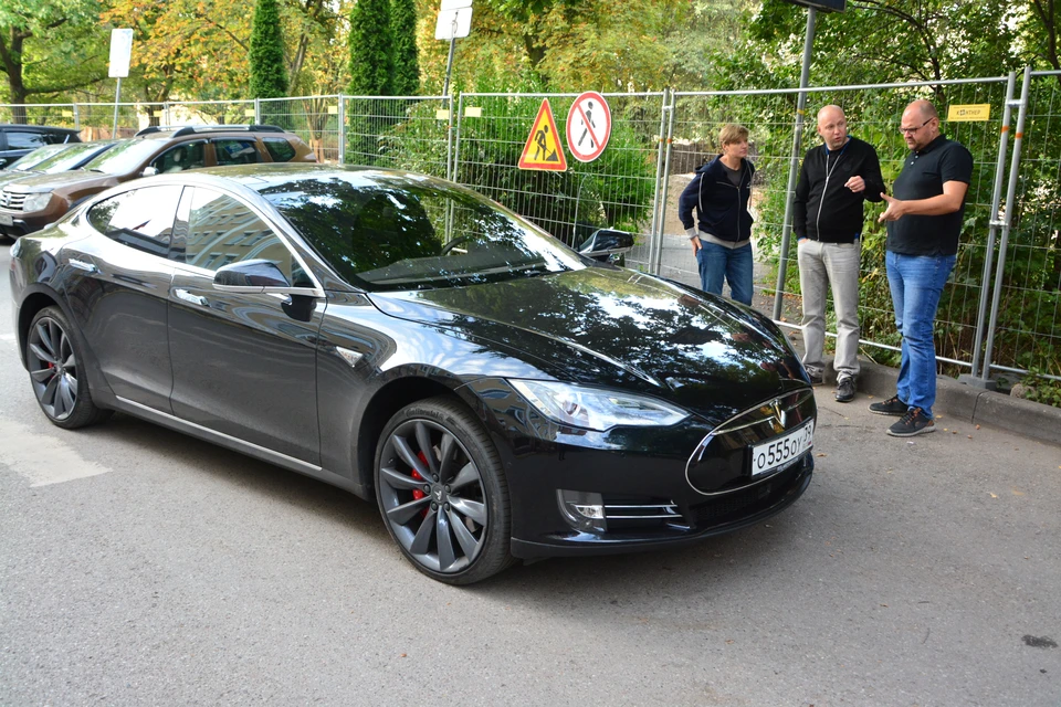Tesla уже попала в Калининград, но пока речь идет только о самих электромобилях.