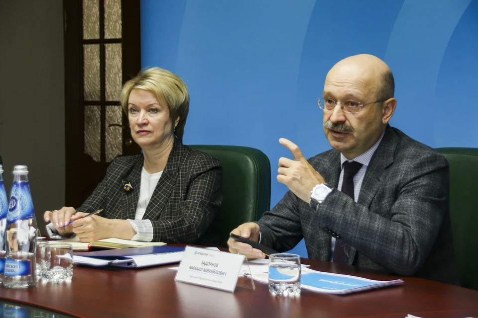 Встреча с Михаилом Задорновым в Барнауле