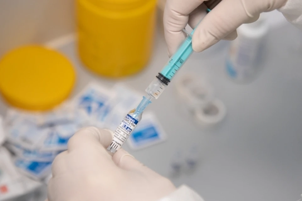Премьер-министр Баварии призвал ускорить регистрацию вакцины "Спутник V" в Евросоюзе