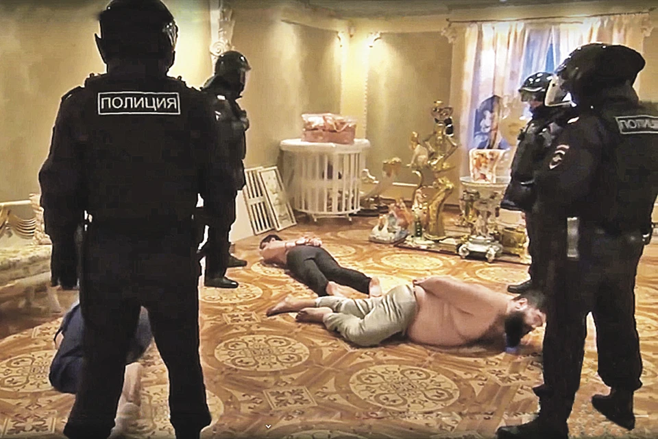 Главарей банды взяли в доме цыганского барона. Фото: МВД России