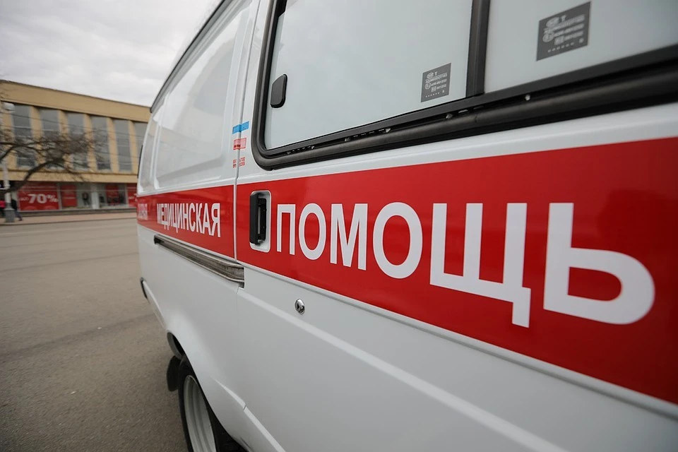 С тяжелой травмой его увезли в больницу Нефтекамска, однако спасти его там не удалось.