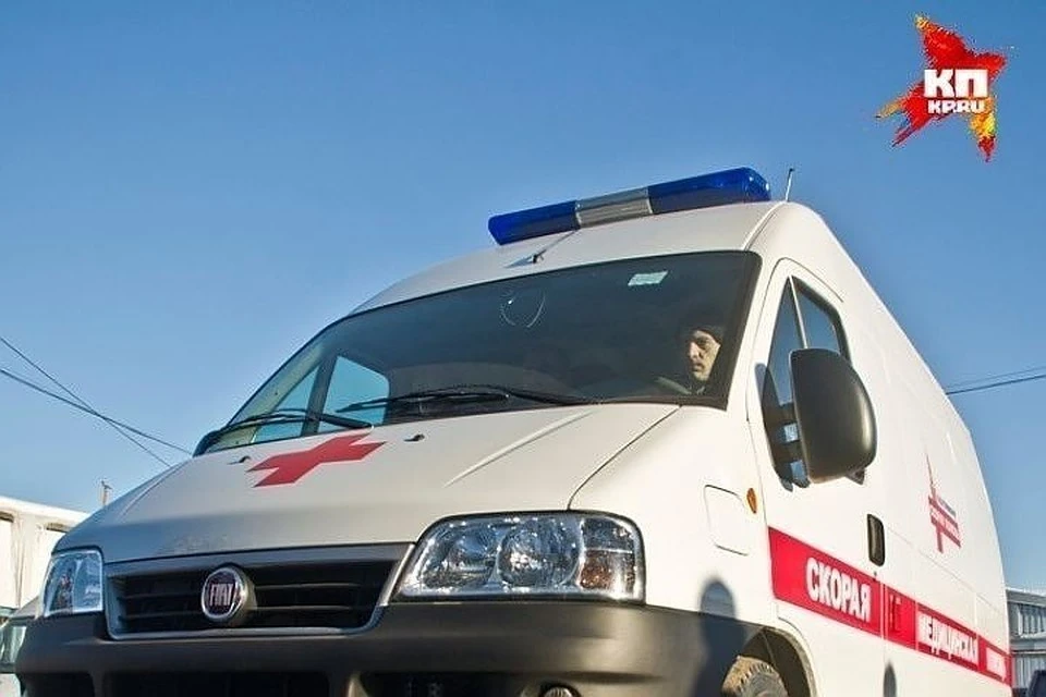 В Твери машина сбила 41-летнего мужчину и пятилетнего мальчика на пешеходном переходе.