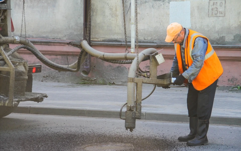 За неделю ямочный ремонт провели на 22 улицах в Смоленске. Фото: администрация г. Смоленска.