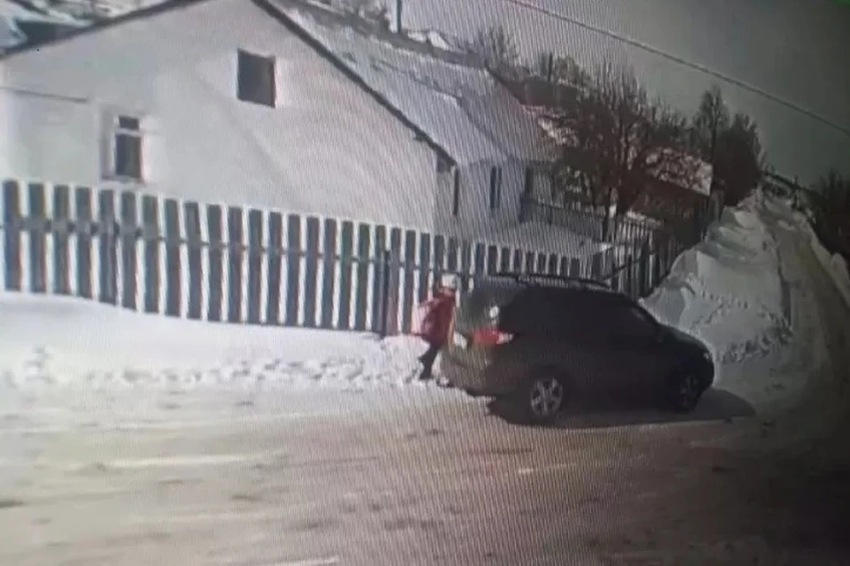 Похищение школьницы попало в объективы камер на кондитерской фабрике