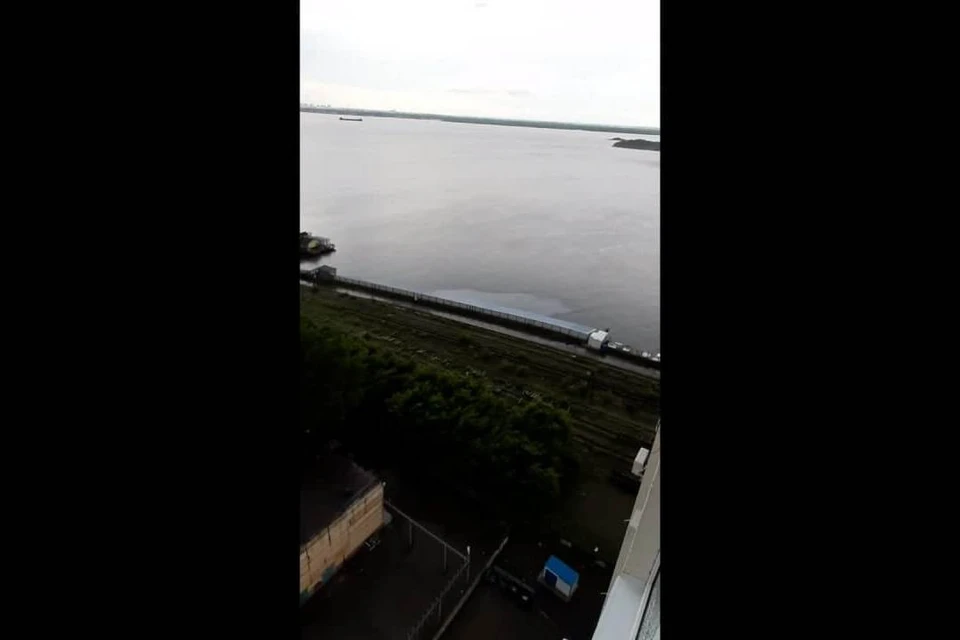 Разлив на Волге. Кадр из видео