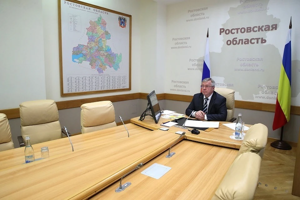 Василий Голубев поручил подчиненным выехать на места и оперативно разобраться в ситуации Фото: сайт правительства РО