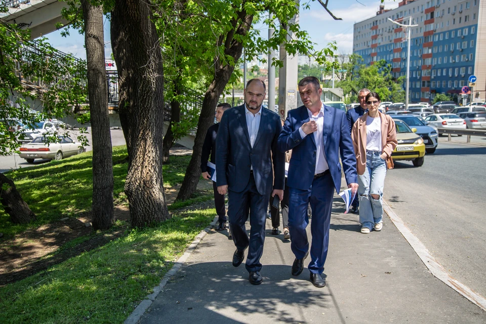 Поставлена задача - уделить пристальное внимание ремонту пешеходных маршрутов. Фото: Анастасия Котлярова