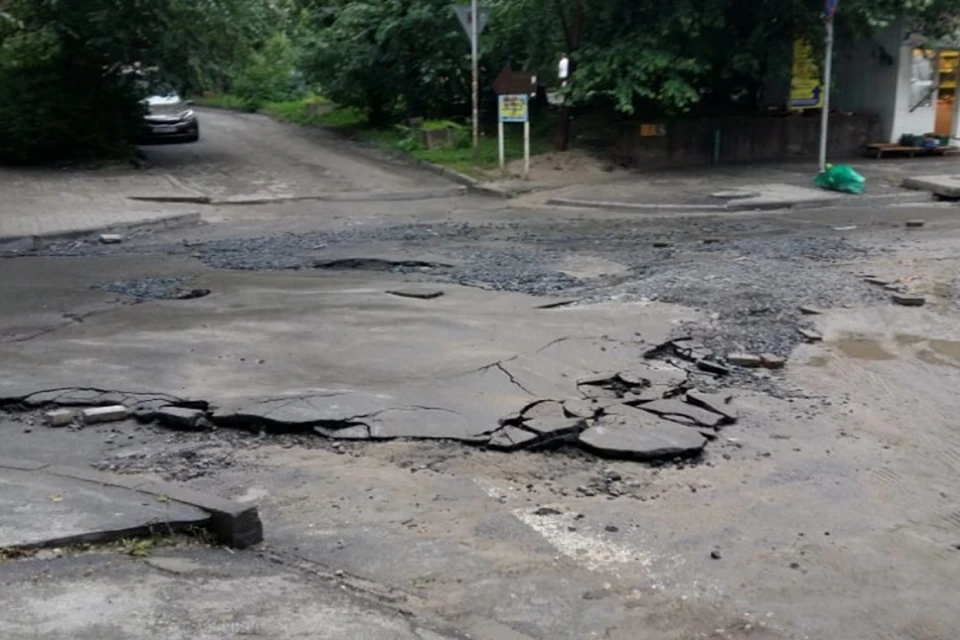 Сейчас поврежденные отрезки дорог перерыли для транспорта Фото: сайт администрации Ростова