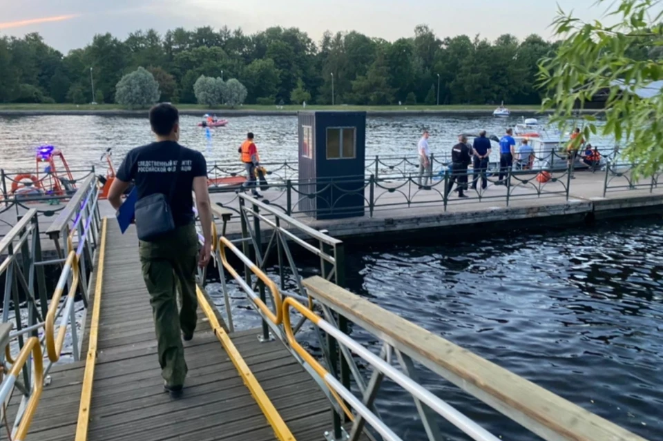 В Петербурге произошло водное ДТП катера и теплохода. Фото: szsut.sledcom.ru