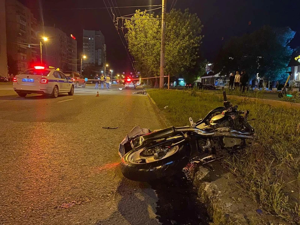 Мужчина скончался на месте ДТП. Фото: управление ГИБДД по Челябинску