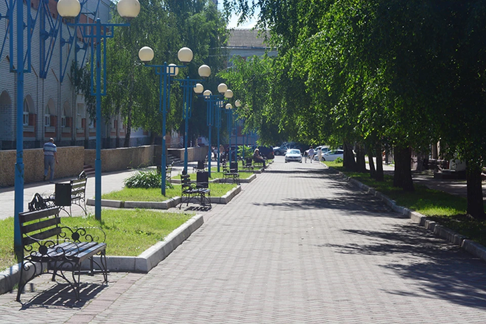 При грозе порывы ветра могут достигать 15-17 метров в секунду.