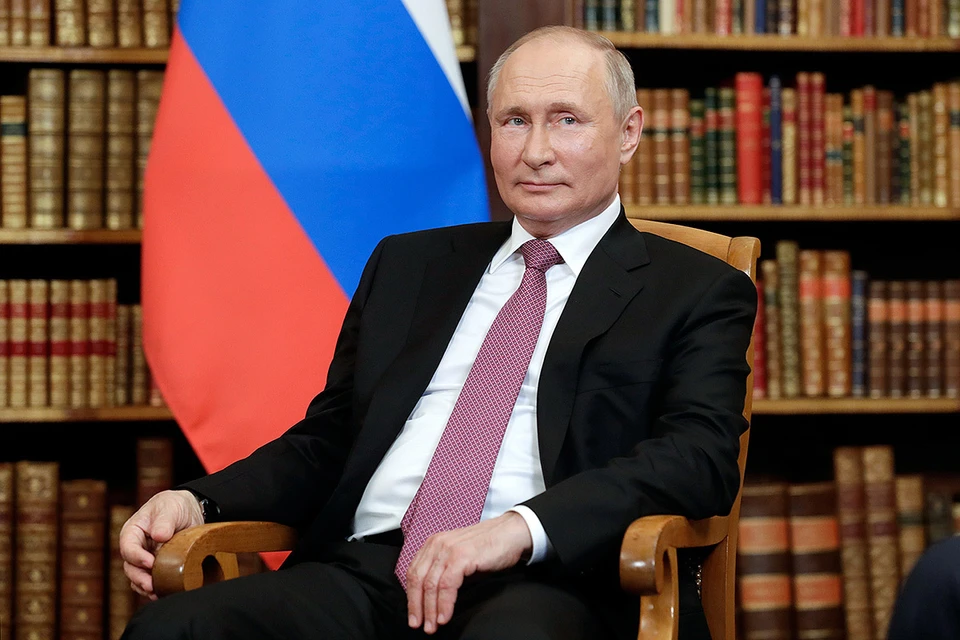 Владимир Путин заявил, что Владимир Зеленский отдал Украину под полное внешнее управление