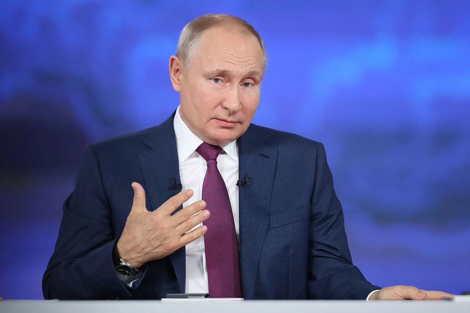 30 июня на прямой линии Владимира Путина спросили, как быть жителям Пскова, где даже новые трубы за несколько лет забиваются осадком из-за грязной воды. Фото: Сергей Савостьянов/ТАСС