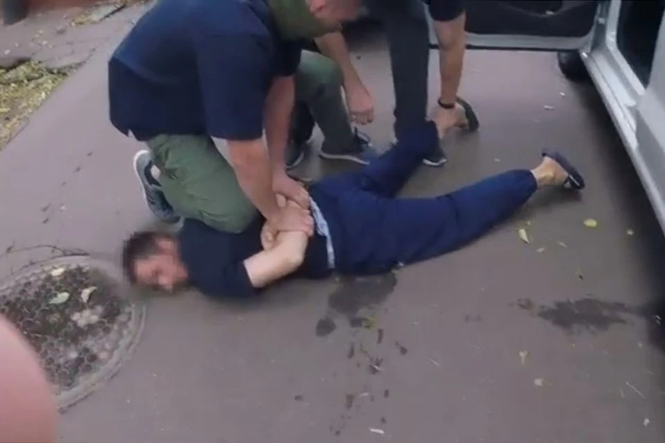 Видео задержания террористов, готовивших теракты в Астрахани и Москве, опубликовано ФСБ