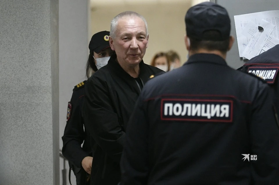 Экс-чиновник уже отбывает 18-летний срок