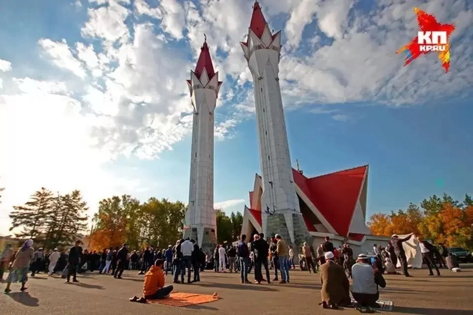На входе в мечеть будет измеряться температура и выдаваться маски