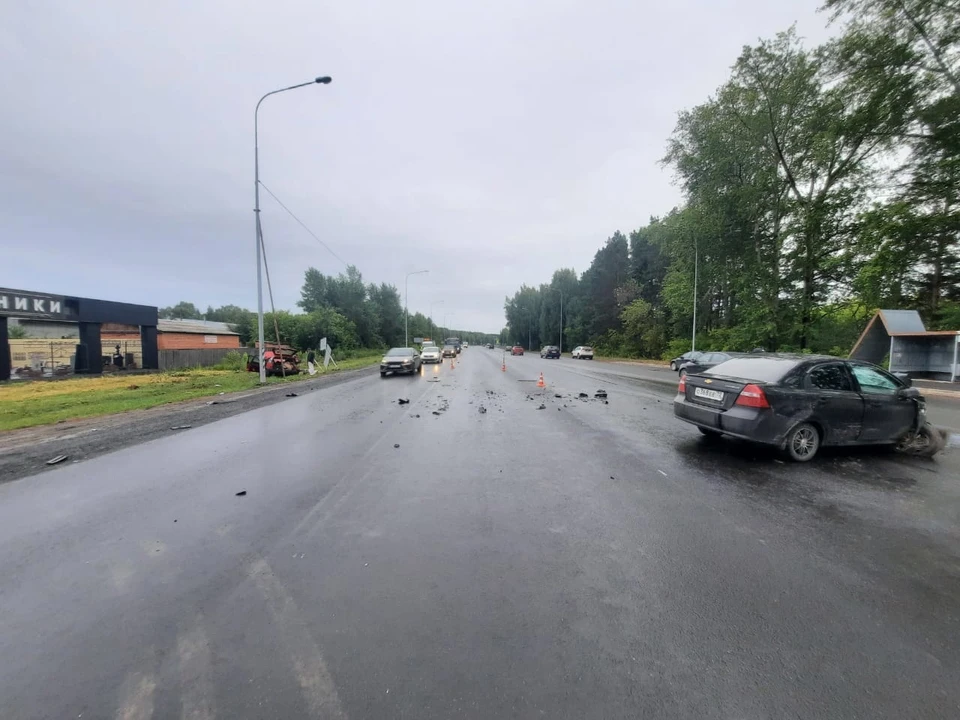 Семейная пара из Кургана погибла на тюменской трассе из-за пьяного водителя.