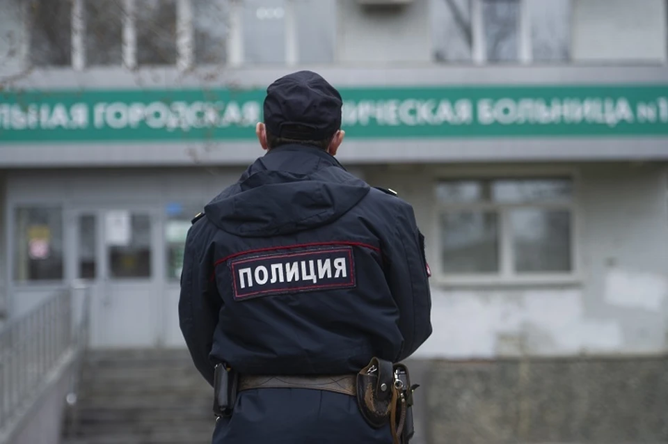 В дежурную часть обратились местные жители