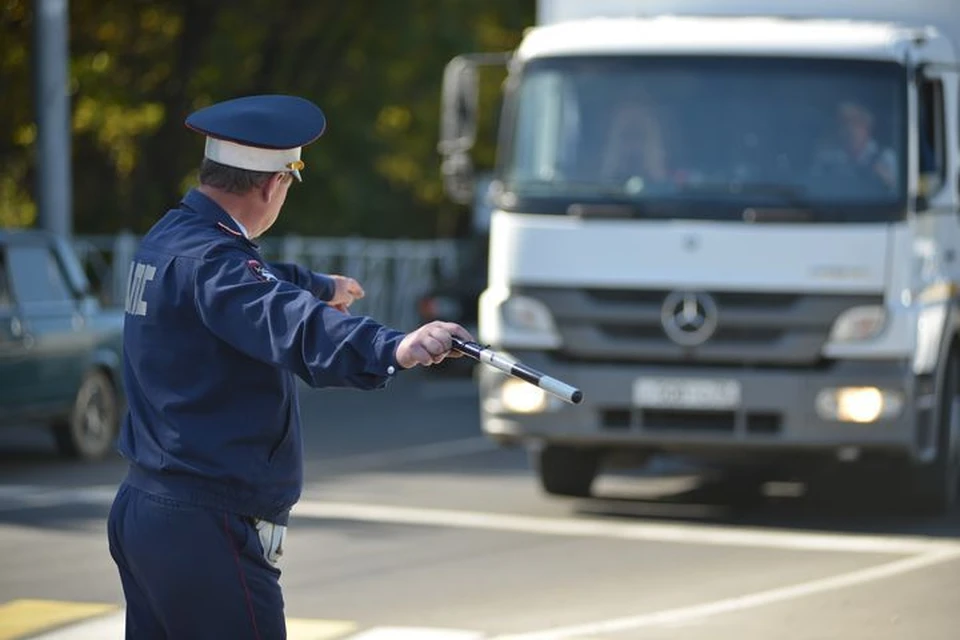 С одного грузовика ГИБДД брало "таксу" в 10 тысяч рублей в месяц за беспрепятственный проезд через посты.